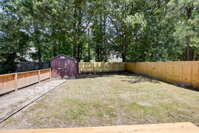 Building Photo - 1306 Linden Ave