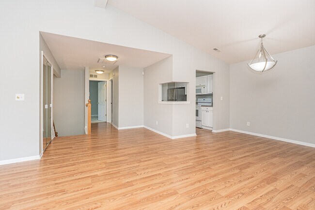 Building Photo - 5681 Pine Aires Dr