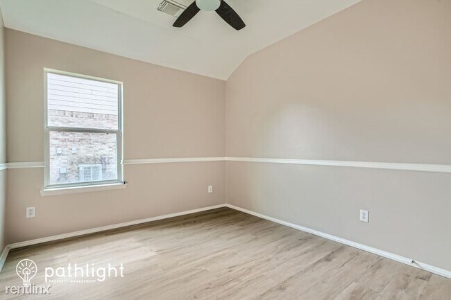 Building Photo - 3 br, 2 bath House - 6204 Hubbell Dr UNIT