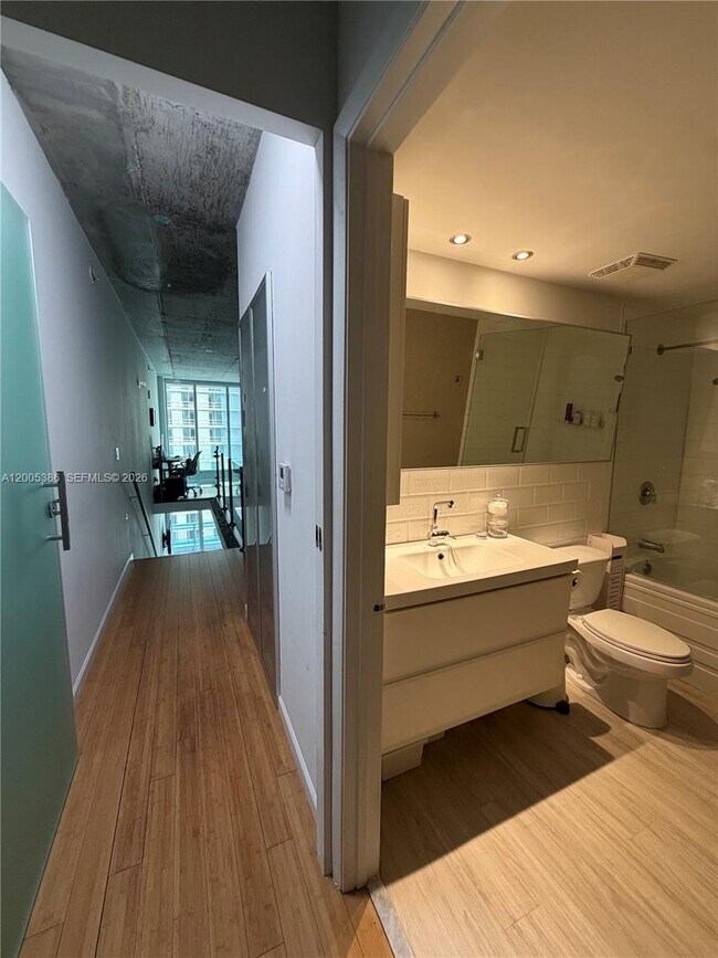 Building Photo - 690 SW 1st Ct