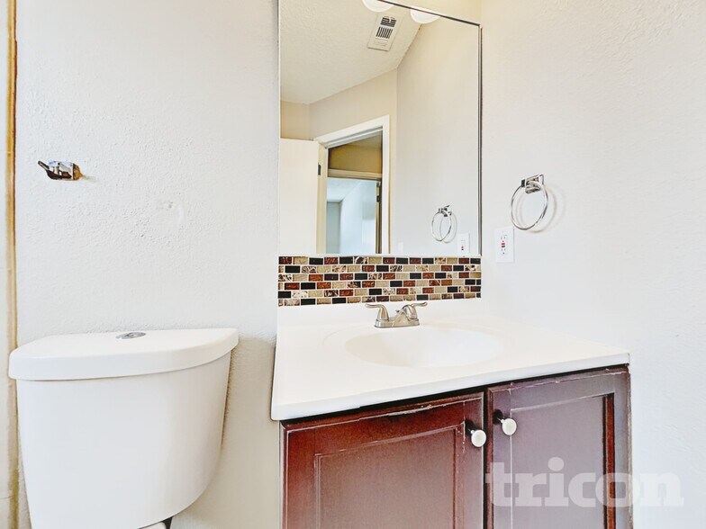 Building Photo - 4413 Shadberry Dr