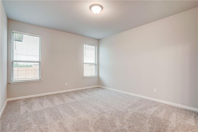 Building Photo - 309 Unforgiven Ln