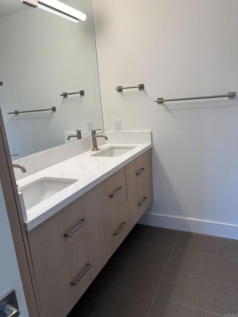 Building Photo - 2711 Camino Del Mar