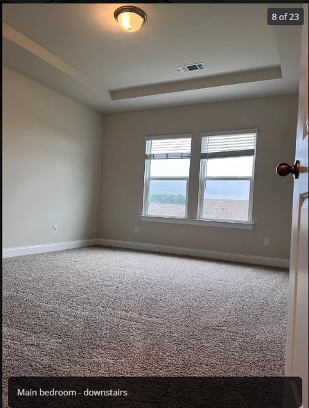 Building Photo - 1310 Tulip Ct