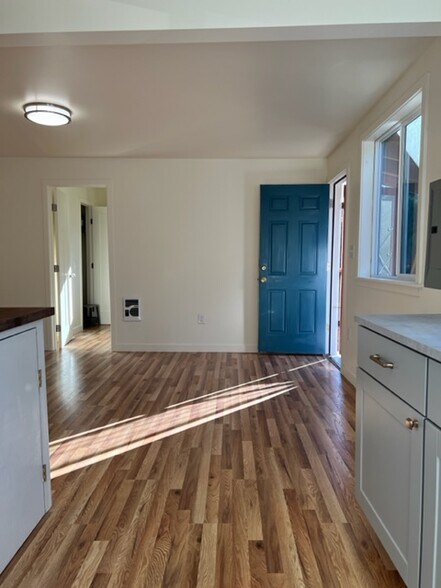 Building Photo - 4808 NE 99th Ave