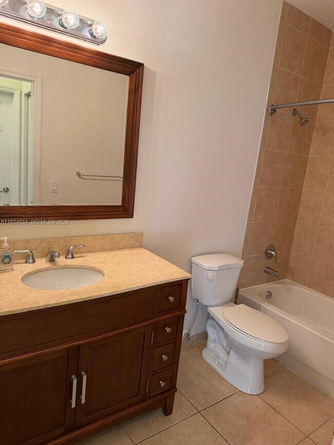 Building Photo - 7540 NW 114th Pl