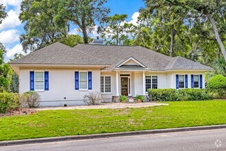 Building Photo - Welcome to the Desirable Landings on Skida...