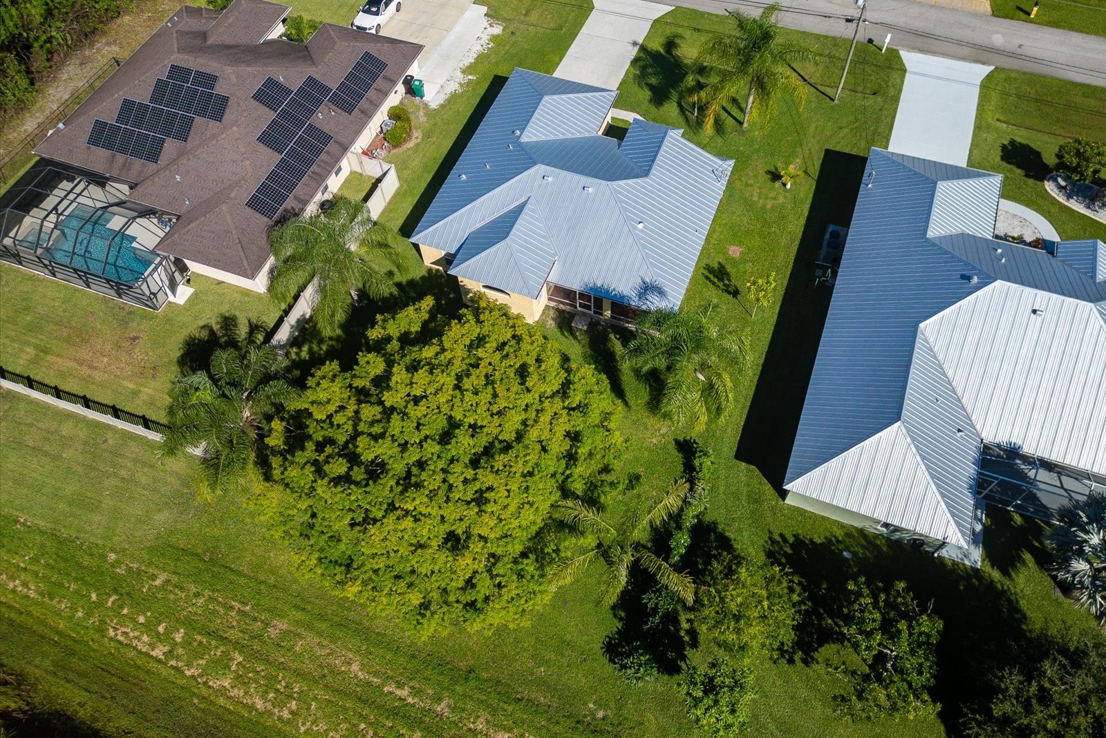 Building Photo - 6020 NW Wolverine Rd