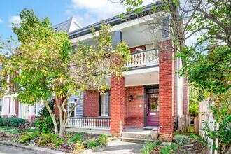 Building Photo - Great Manchester Duplex