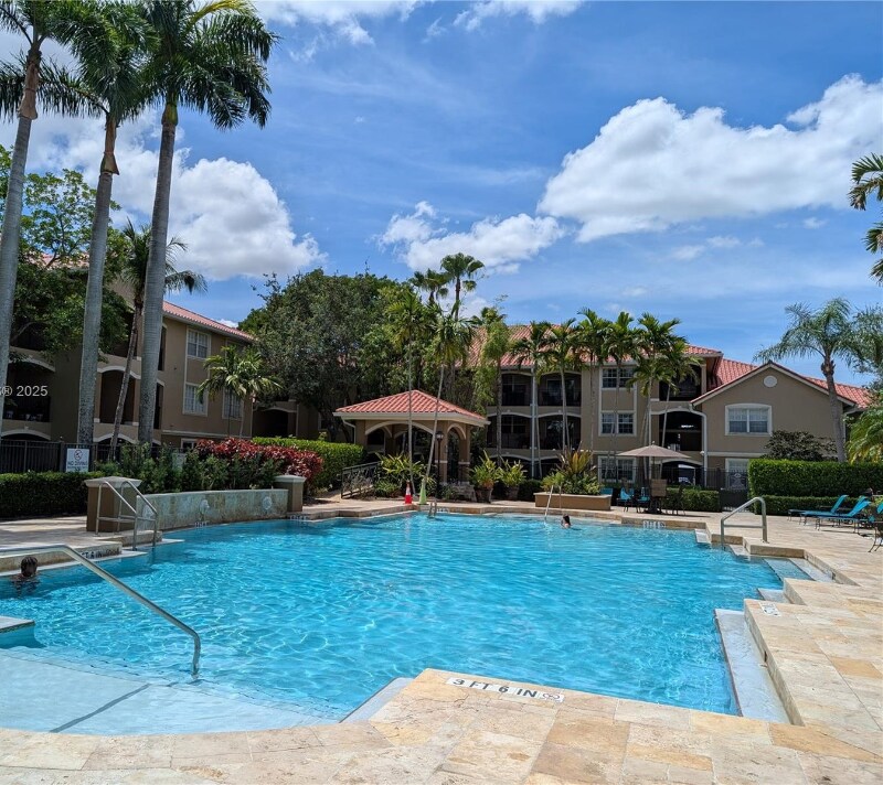 Building Photo - 140 SW 117th Ave