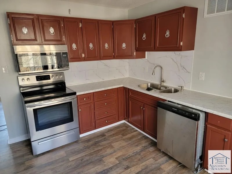 Building Photo - 122 Pony Pl