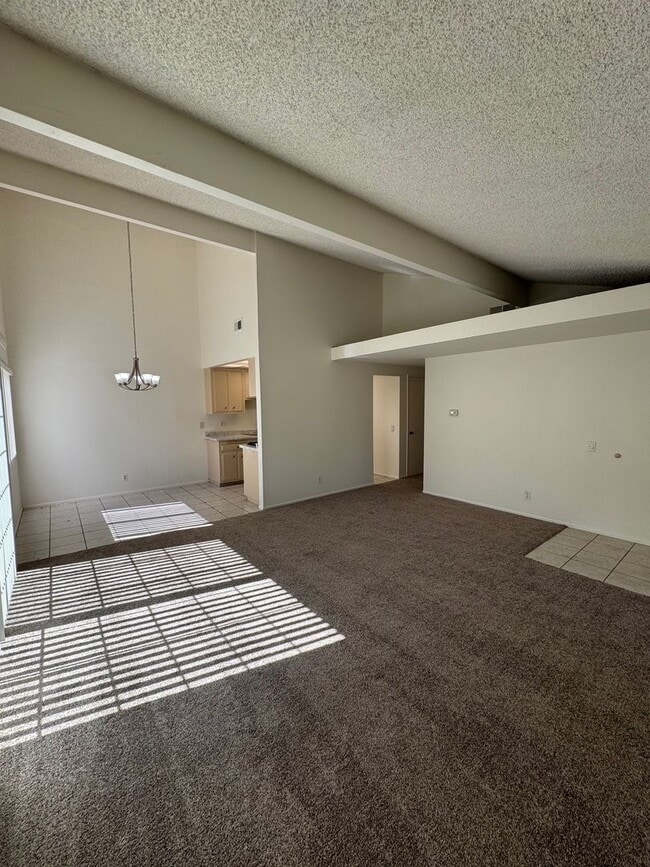 Building Photo - Orchard Lane Condo for Rent near the 101 F...