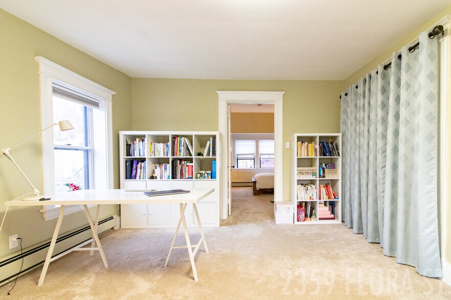 study room - 2359 Flora St