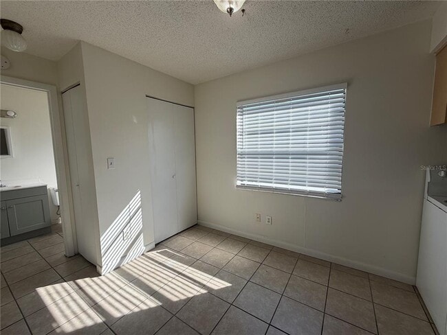 Building Photo - 2117 Citrus Blvd