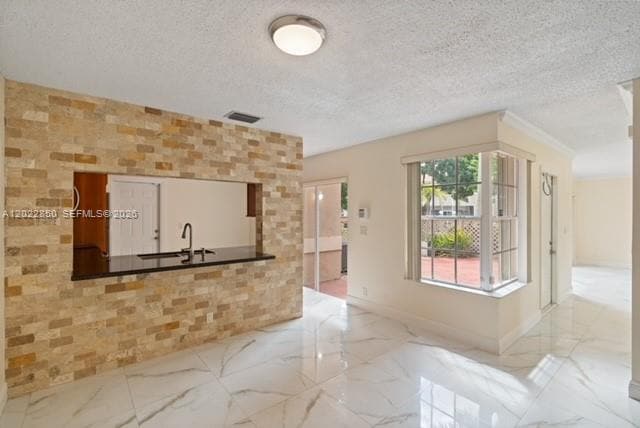 Building Photo - 11009 Mainsail Dr