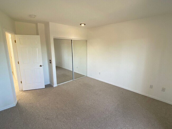 Building Photo - 1627 55th St NW