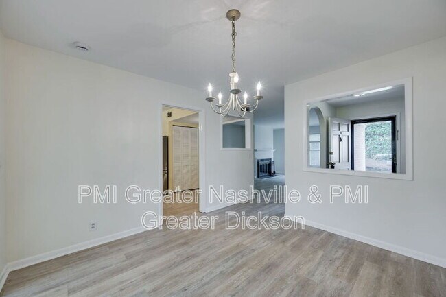 Building Photo - 3000 Hillsboro Pike
