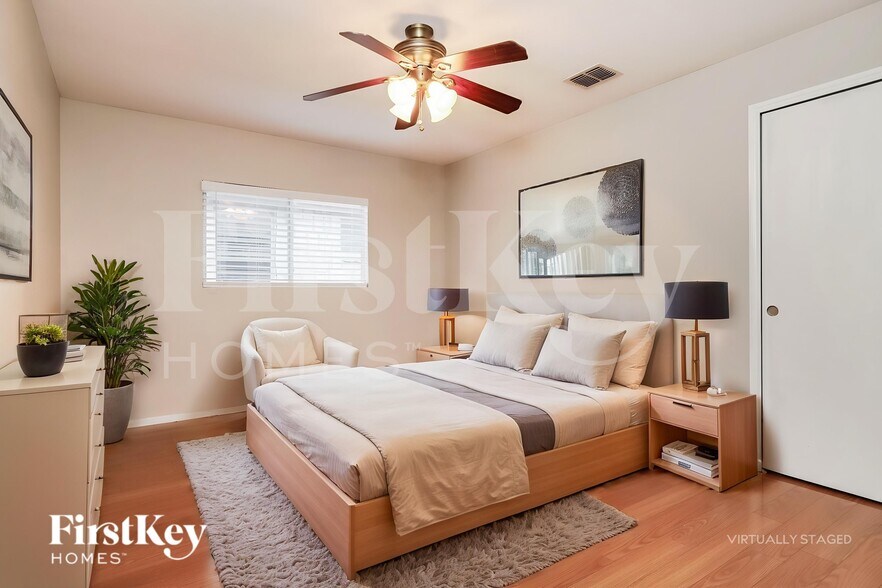 Building Photo - 172 Texas Mulberry
