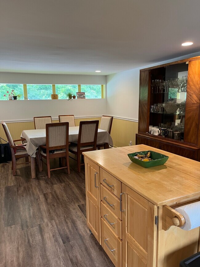 Primary Photo - 86 Spring St