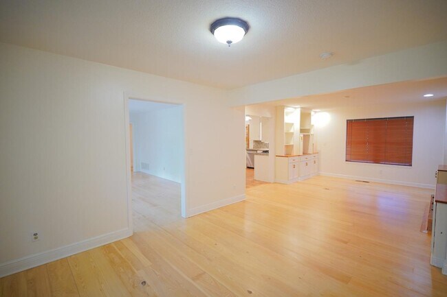 Building Photo - 2328 Armistead Rd