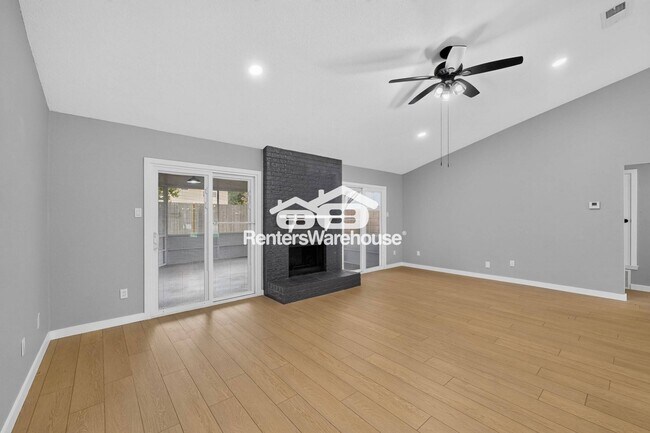 Building Photo - 3945 Spoonwood Ln
