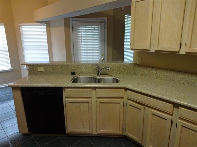 Building Photo - 2291 Osceola Forest Court