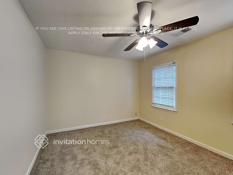 Building Photo - 4690 Cedar Brook Dr SE