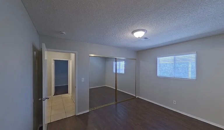 Building Photo - 108 Edelweiss St