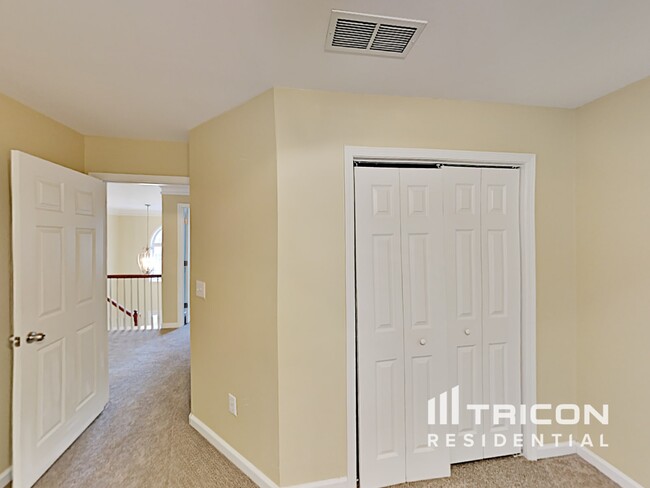 Building Photo - 5156 Heritage Oaks Ct