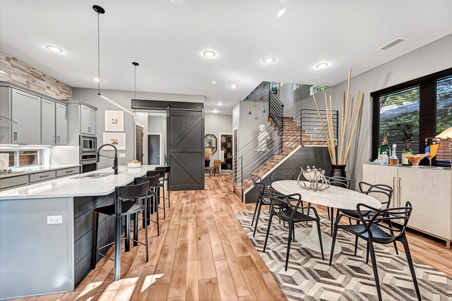 Building Photo - 21 E Martin Luther King Jr Blvd