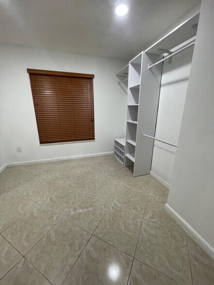 Building Photo - 4241 SW 135th Ave