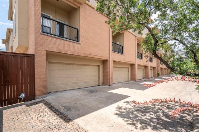 Building Photo - 4412 McKinney Ave