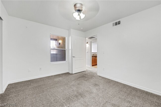 Building Photo - 5055 W Hacienda Ave