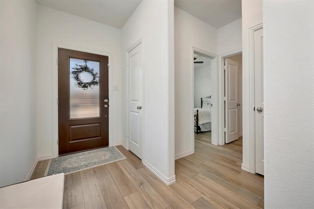 Building Photo - 2604 Starwater Dr