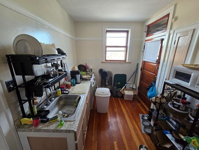 Building Photo - 4919-4927 N Rockwell