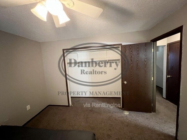 Building Photo - 315 Frazer St