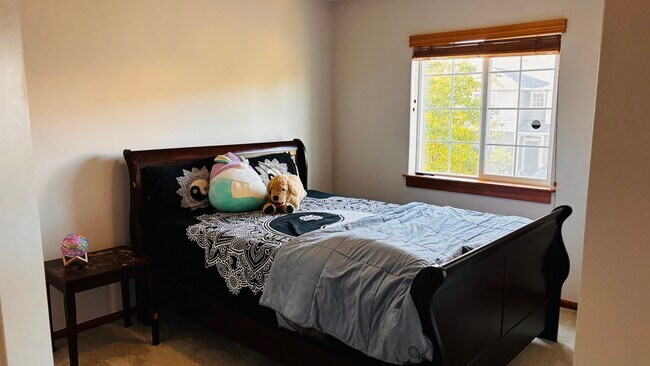 Building Photo - Rishina Home