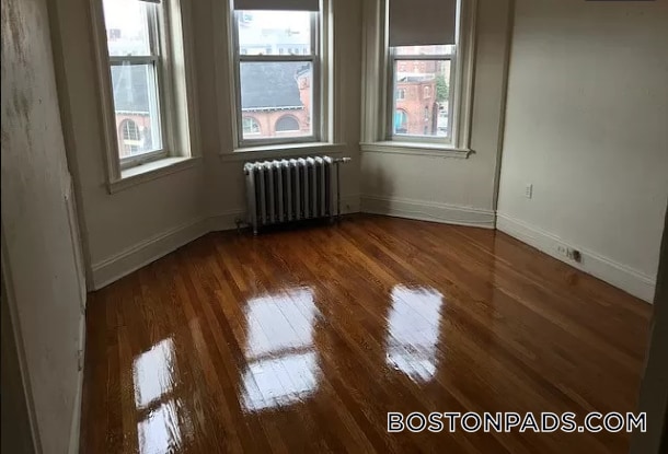 Building Photo - 1171 Boylston St