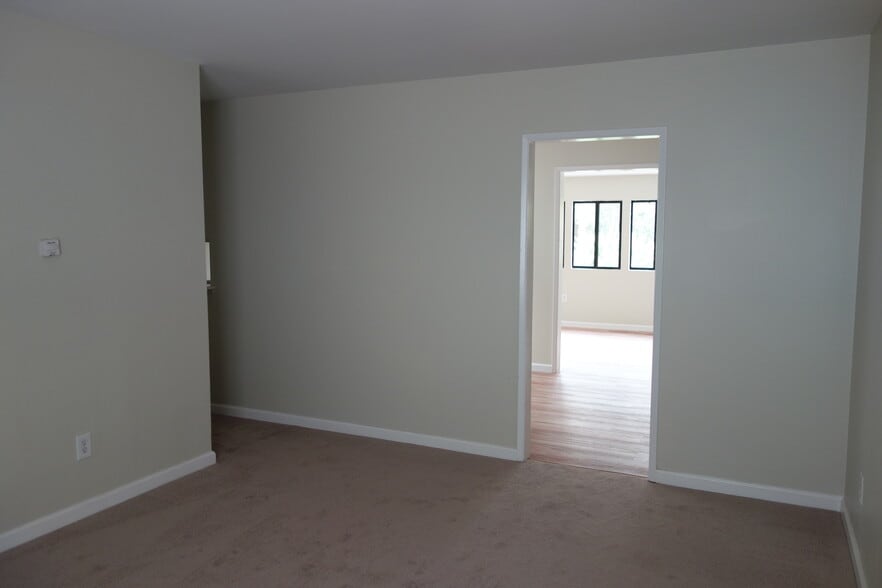 Living room - 3112 Idlewild Way