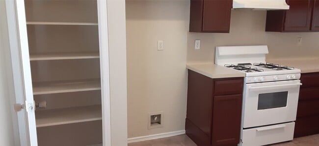 Building Photo - 6406 Costa Mesa Dr