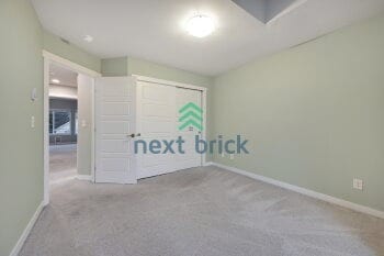 Building Photo - 4 BED & 3.5 BATH Townhouse FOR RENT