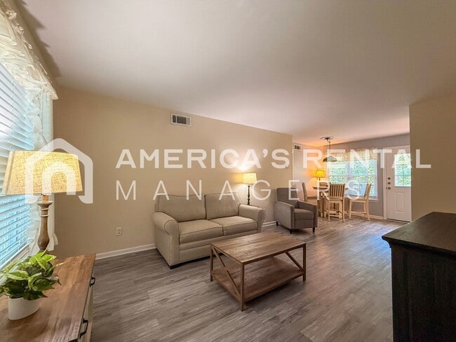 Building Photo - Fantastic 1 Bedroom, 1 Bath Condo for Rent...