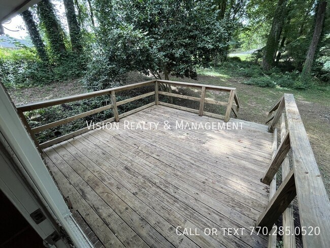 Building Photo - 55 S Greenwood Dr