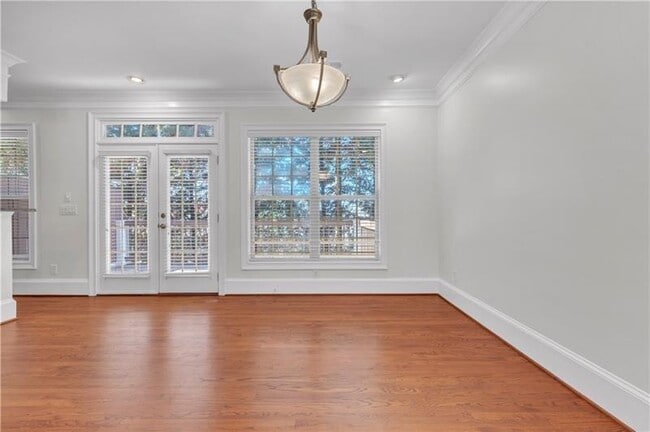 Building Photo - 2762 Durham Dr NE