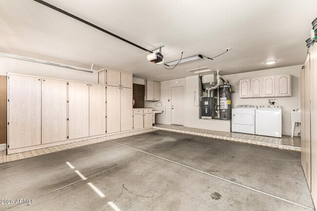 Building Photo - 14316 W Gunsight Dr