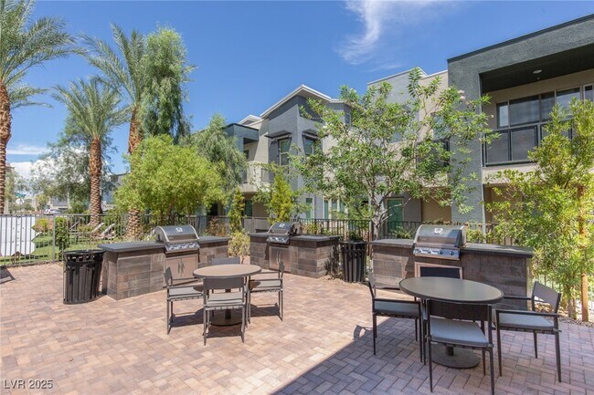 Building Photo - 11283 Cactus Tower Ave
