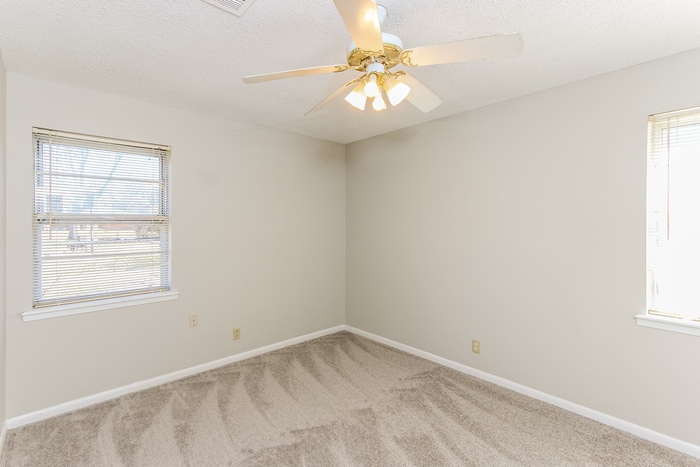Building Photo - 218 Leighton Dr