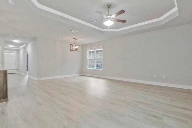 Building Photo - 5402 Parkside Dr