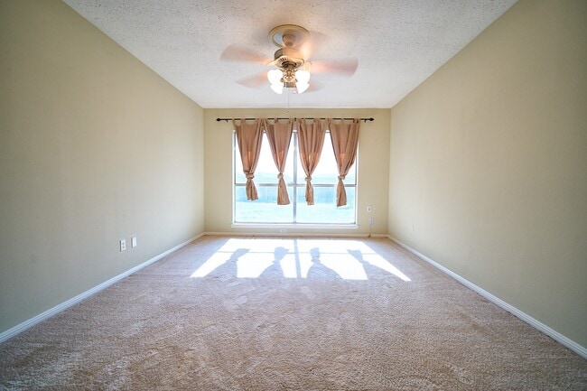 Building Photo - 13407 Nantucket Dr