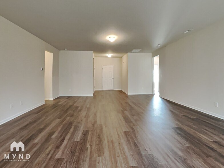 Building Photo - 7220 Static Wy